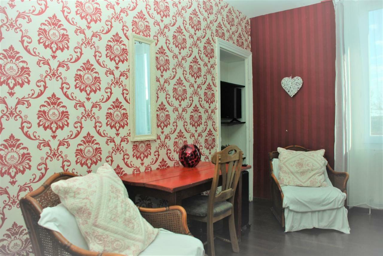 Hotel La Gare Aux Anes 3*